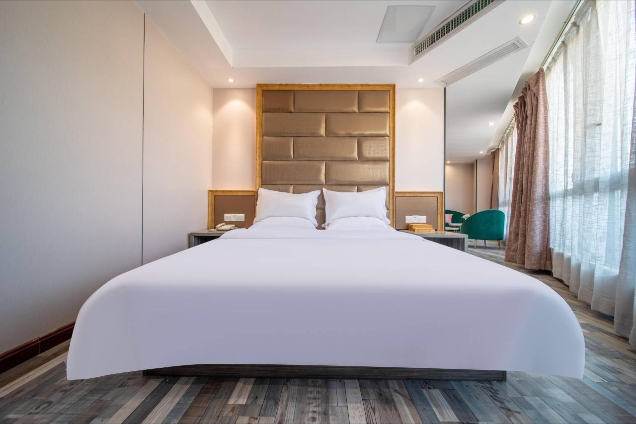 曼度酒店(涟水吾悦广场店)