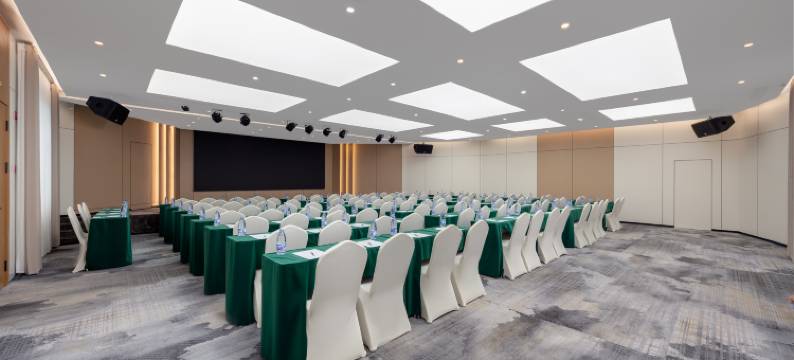 美迪家大酒店(西昌旅游集散中心店)图片