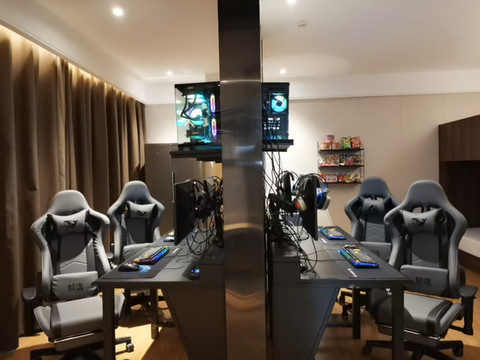 鲸逸电竞酒店(化州北京东三路店)