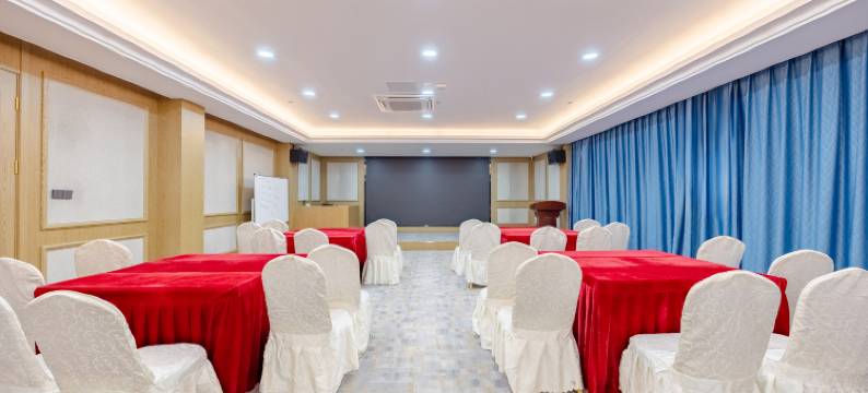 极光竞电竞酒店(阜阳西站吾悦广场店)图片