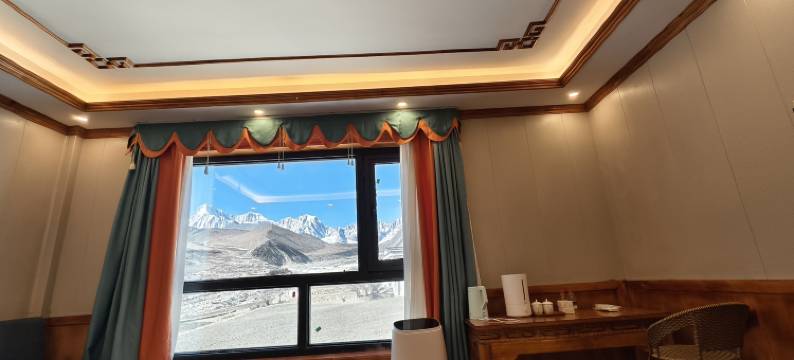 洛扎白玛林央金家庭旅馆图片