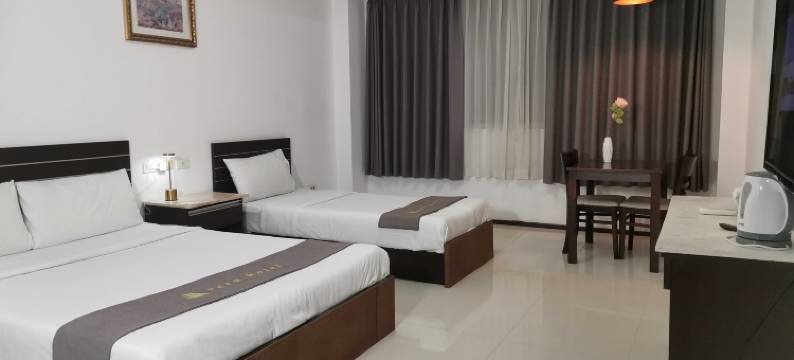 克拉克国际机场附近的 Townhouse Oak Vera Hotel(Townhouse Oak Vera Hotel Near Clark International Airport)图片