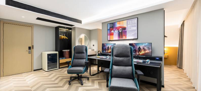 网鱼电竞酒店(常州青果巷吾悦广场店)图片