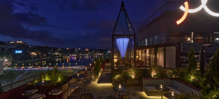 M Village臻选酒店春香湖畔，Modern Village Lifestyle 品牌(M Village Premier Hotel Xuan Huong Lakeside, a brand of Modern Village Lifestyle)图片