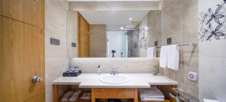 青花瓷韵美宿酒店(宁波火车站印象城店)图片