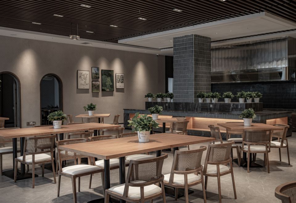 Kurdenin·Spruce Hotel Hotel Overview