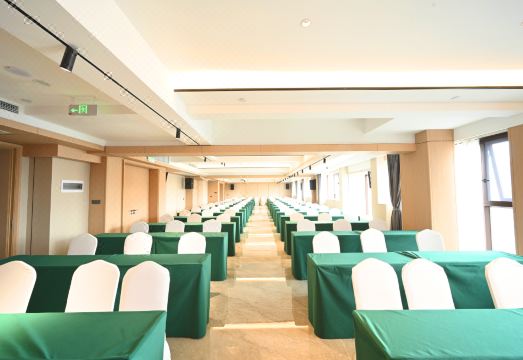 Jinxi Hotel(Shuangliu Airport Haibin City Store)Hotel Overview