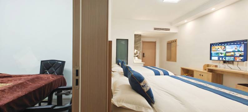 漫山屿里精品酒店(老君山店)图片