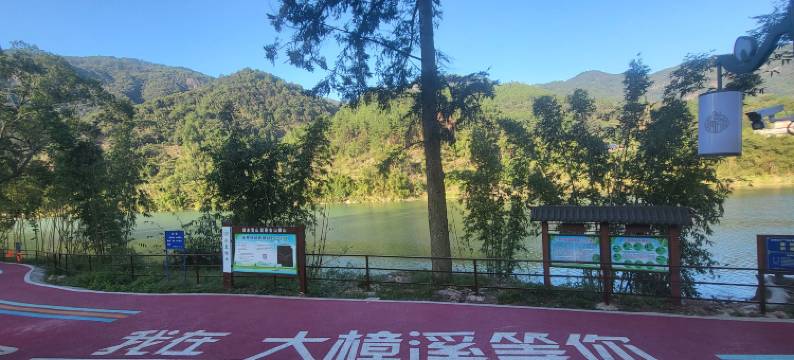 房家·泰谷里温泉度假营地图片