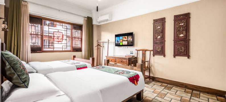 昆明米蘭小筑客栈(西山滇池海埂民族村店)图片