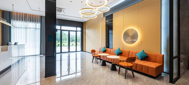 城市便捷酒店(新兴稔村客运站店)图片