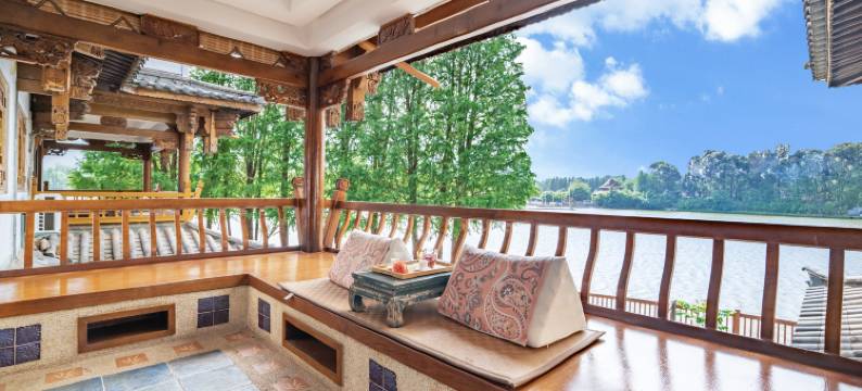 昆明远山雅致湖景别墅酒店(滇池民族村店)图片