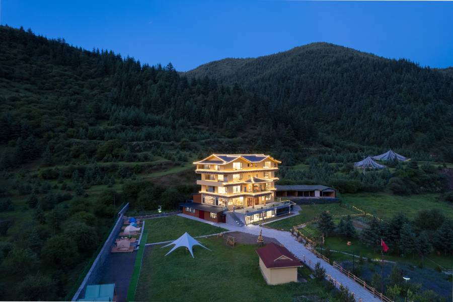 松潘鹿野蔦屋民宿(牟尼溝風景區店)