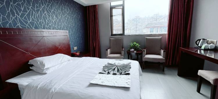 西昌小丁商务酒店(邛海17度火把广场店)图片