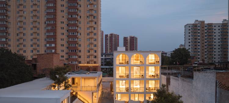 洛阳域南域北花园酒店(洛邑古城隋唐洛阳城应天门遗址店)图片