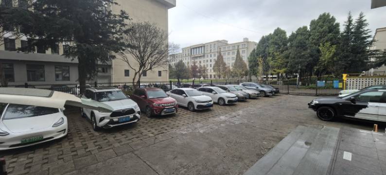 汉庭酒店(昆明翠湖公园云南大学店)图片