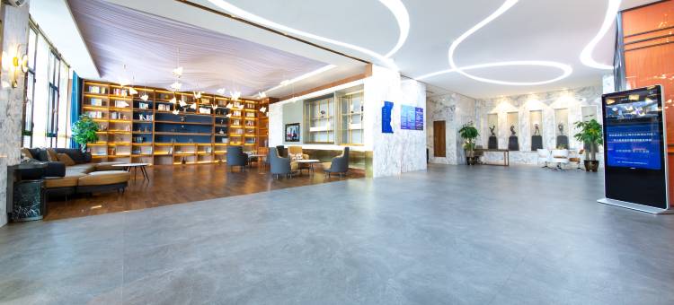 朗怡酒店(呼和浩特银河南街北京四中店)图片