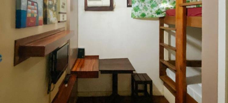 红多兹酒店@纳苏格布苏基特尔经济酒店(RedDoorz @ Sukitel Budget Hotel Nasugbu)图片