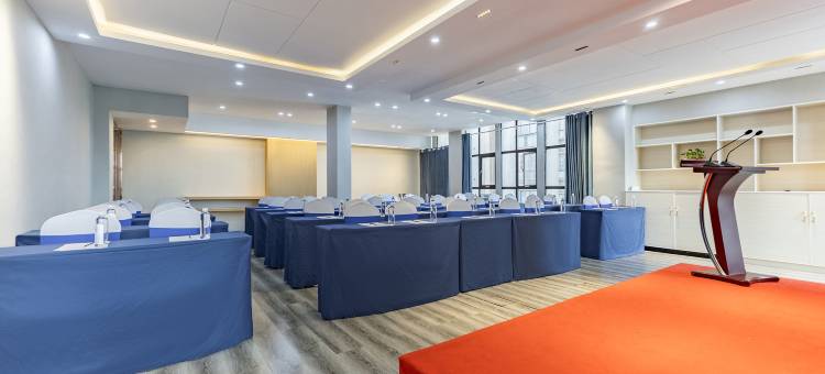 丽呈睿轩酒店(遵义播州马家湾转盘店)图片