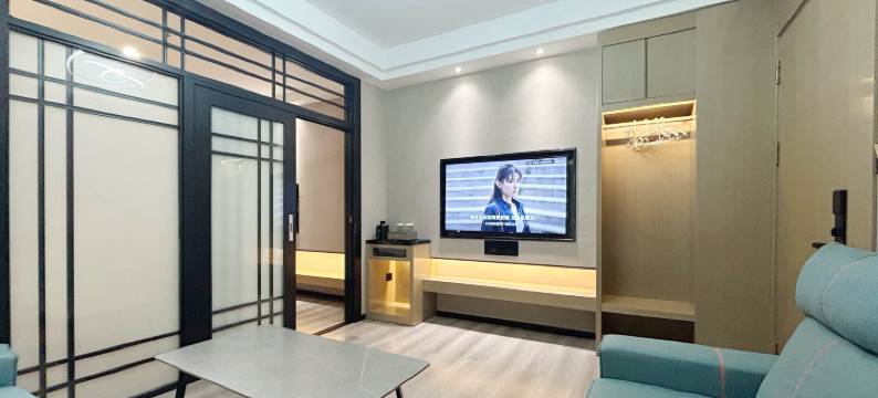 加林赛大酒店(沧源摸你黑广场店)图片