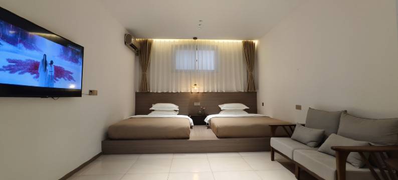 开封见山民宿(清明上河园鼓楼广场店)图片