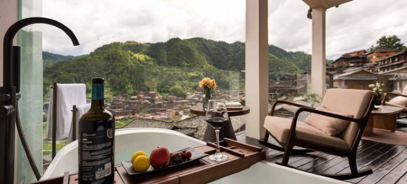 喜住觅境酒店(西江千户苗寨东引观景台店)图片