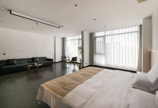 博盈.HOTEL（黄果树瀑布景区店）外景图