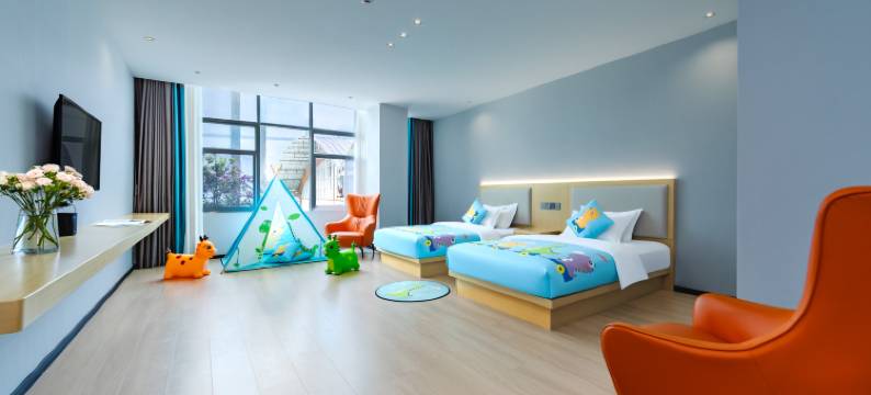 潮漫酒店(大理洱海公园高铁站店)图片