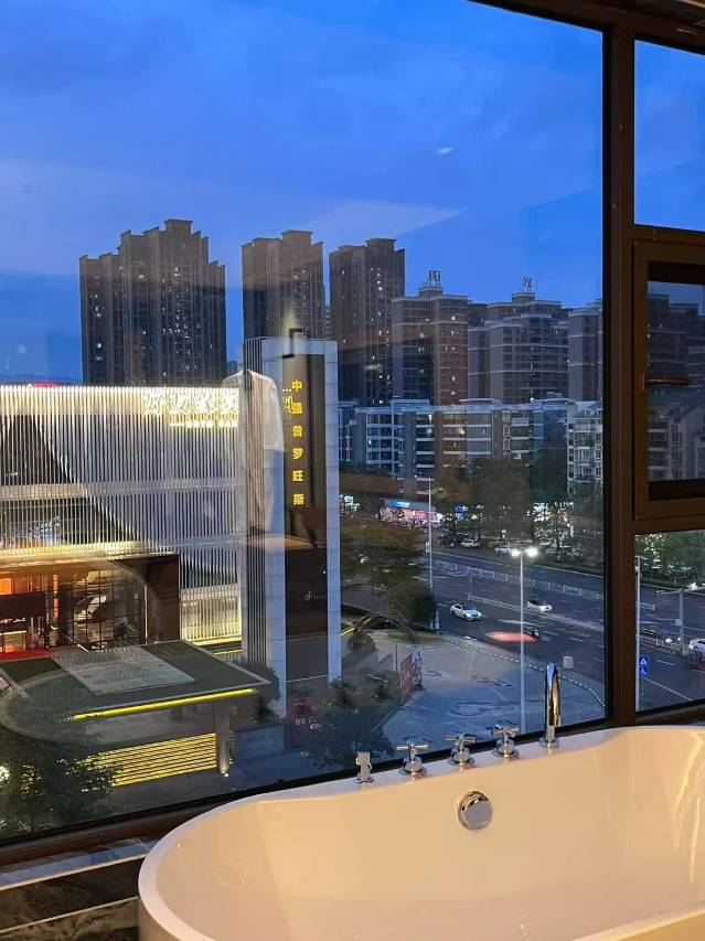 呈季酒店(贵港体育中心高铁站店)图片