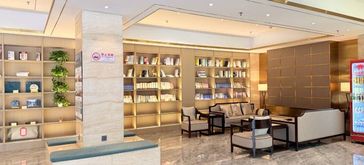 昆仑乐居酒店(孟州人民广场店)图片