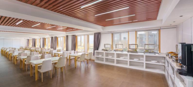 鸿泰大酒店(吐鲁番长沙葡萄公园店)图片