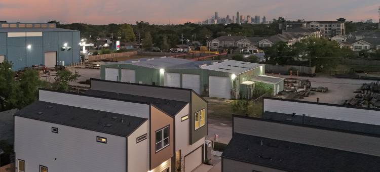 Centrally located cozy getaway near downtown图片