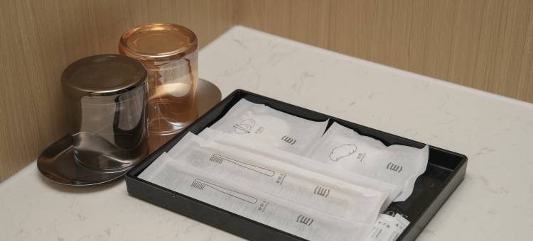 艺龙安云酒店(西安小寨公园电视塔地铁站店)图片