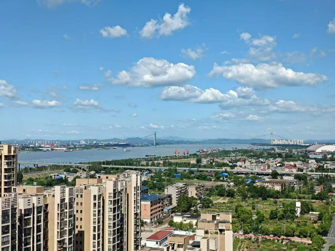 维也纳酒店(鄂州滨江吾悦广场店)图片