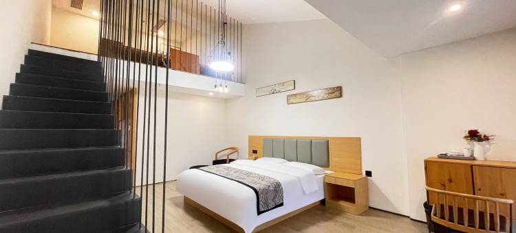 旅途亚宿度假酒店(温汤古井泉街店)图片