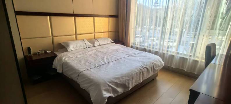 宁武宝昌商务酒店(凤舞广场店)图片