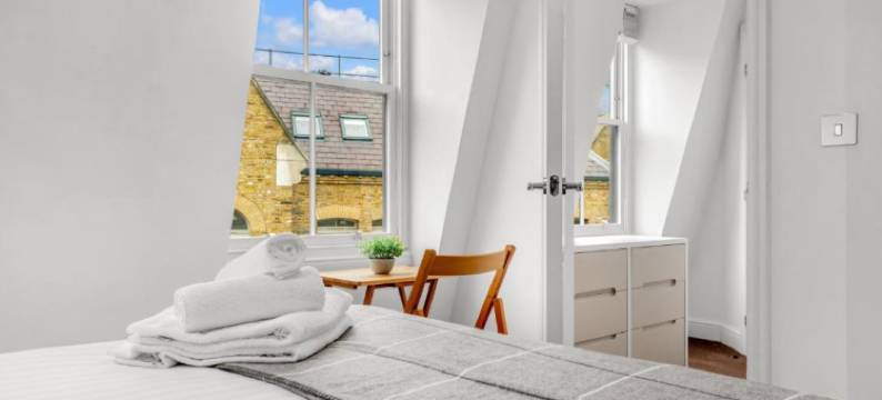 MySquare Vibrant and Sleek 2 Bed Apartment in Artillery Lane图片