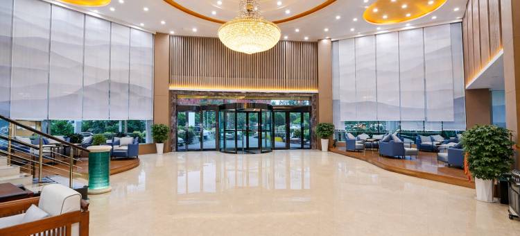 洛阳华墨逸致·Serenity轻奢悦享酒店(洛阳火车站国花路地铁站店)图片