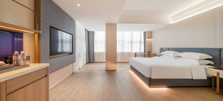 铂顿元世纪酒店(深圳沙井步涌地铁站店)图片