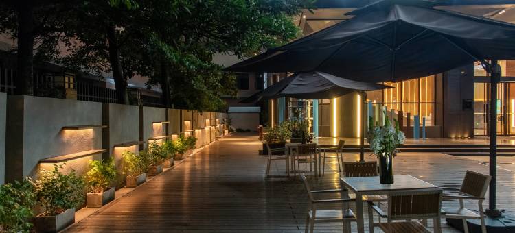 广州番禺市桥东环路亚朵酒店图片