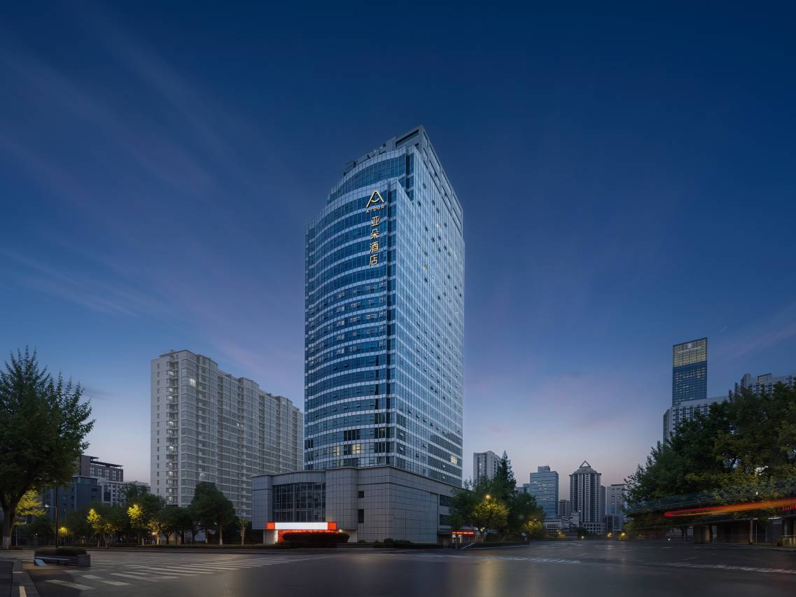 南京新街口上海路亚朵酒店