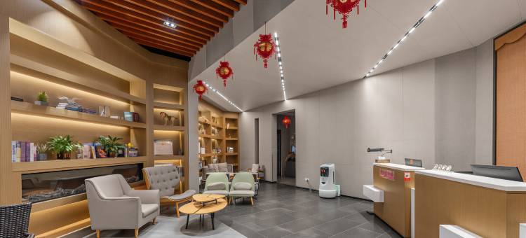 M·喆缦智能轻奢酒店(衢州国金中心水亭门店)图片
