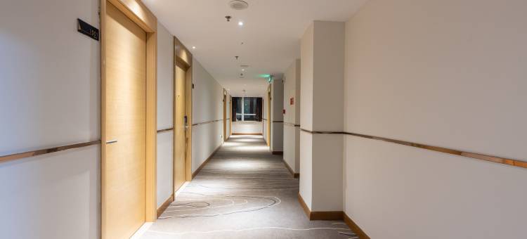 蚂蚁电竞酒店(南坪万达广场店)图片