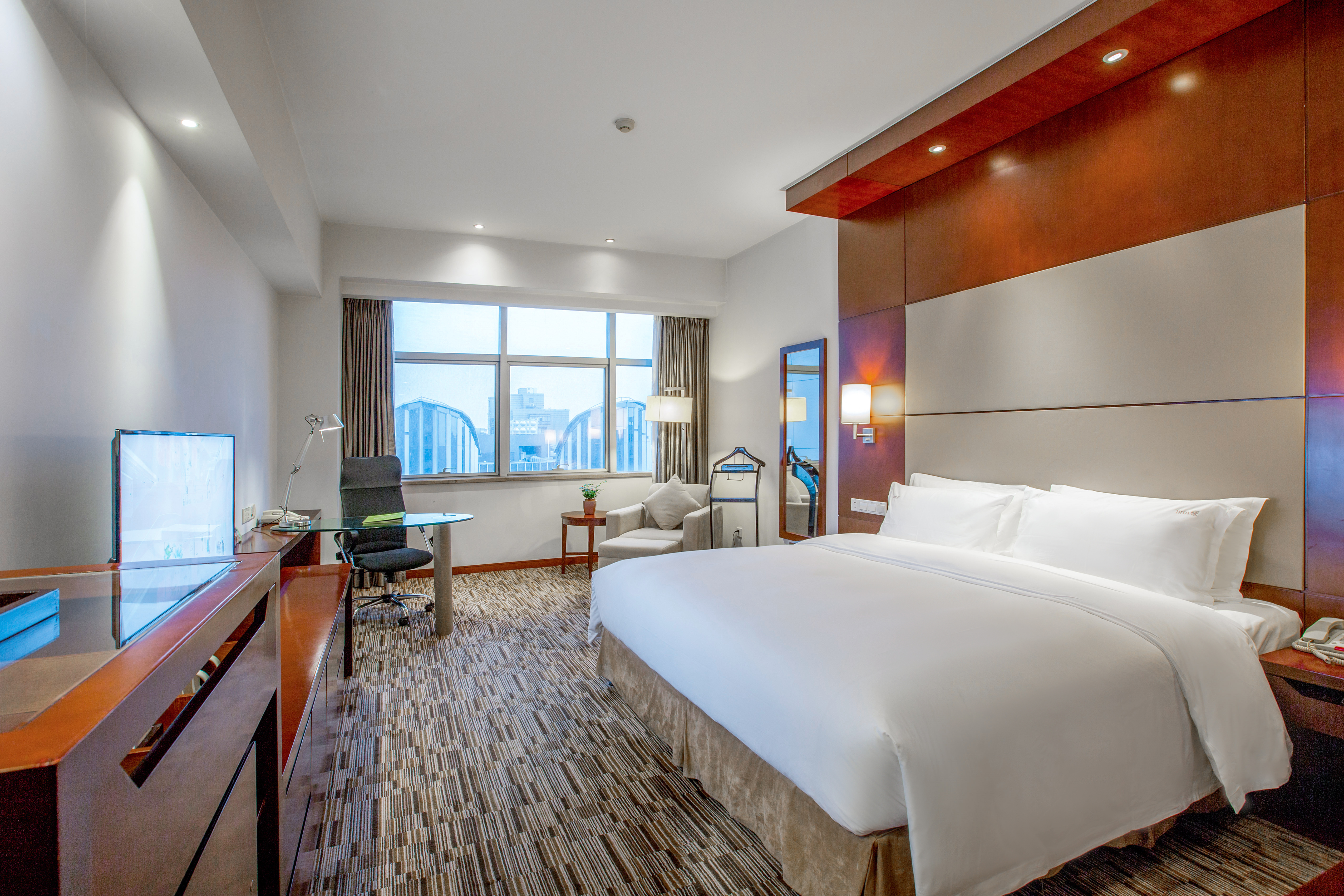 Holiday Inn HANGZHOU XIAOSHAN by IHG Over view