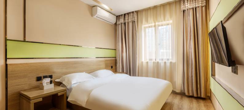 南京清橙酒店(江宁万达广场新亭路地铁站店)图片