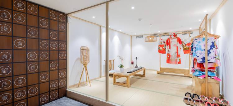 米互游电竞酒店(上海金桥LaLaport高达基地店)图片