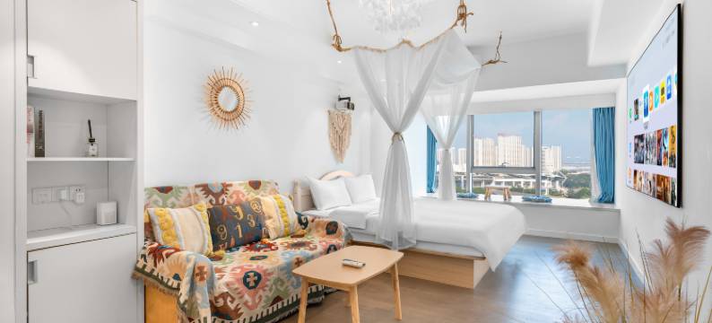 夏至蝉鸣观海公寓(秦皇岛茂业中心燕山大学店)图片