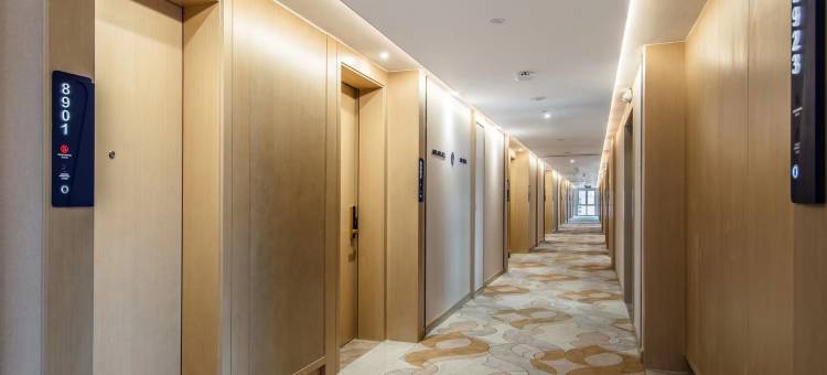 凯里亚德酒店(广州白云机场花东店)图片