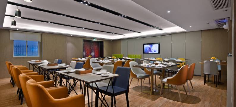 安雅酒店(长沙万家丽广场地铁站店)图片