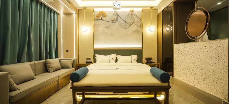 巴中月光河岸酒店图片